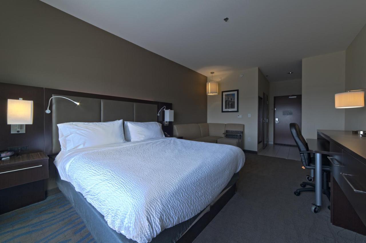 Holiday Inn Hotel & Suites Northwest San Antonio By Ihg Ngoại thất bức ảnh