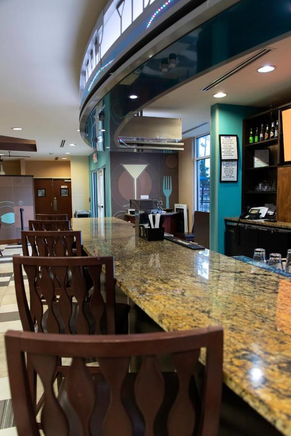 Holiday Inn Hotel & Suites Northwest San Antonio By Ihg Ngoại thất bức ảnh