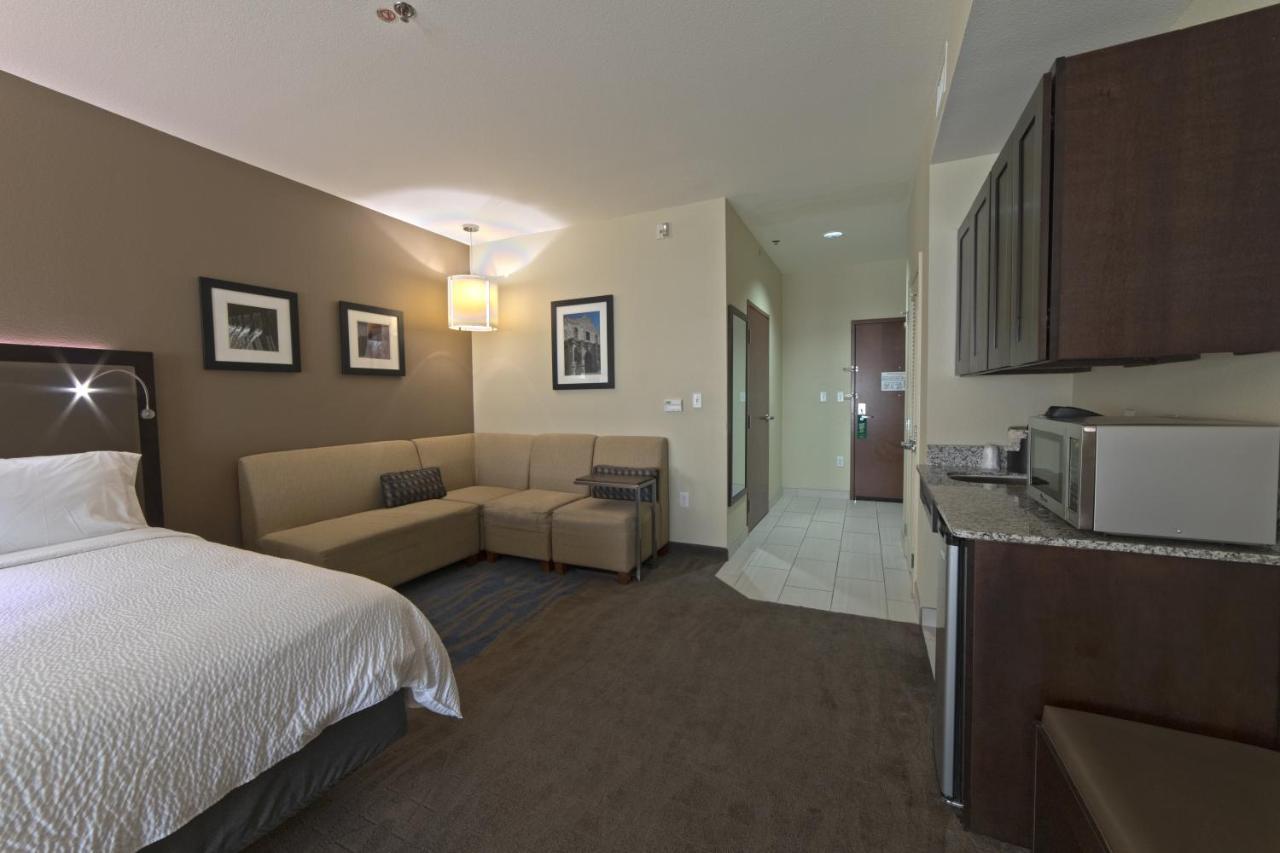 Holiday Inn Hotel & Suites Northwest San Antonio By Ihg Ngoại thất bức ảnh