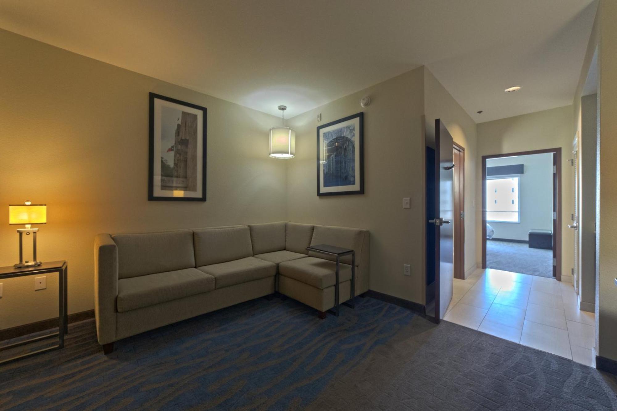 Holiday Inn Hotel & Suites Northwest San Antonio By Ihg Ngoại thất bức ảnh